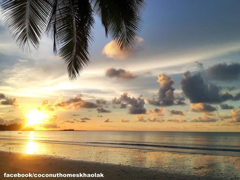 Coconut Homes Khao Lak 0*,